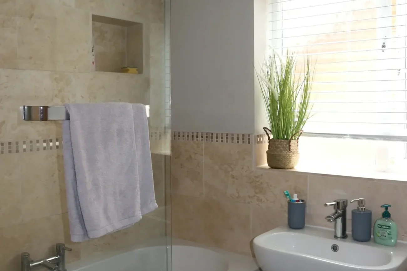 amber house 0439